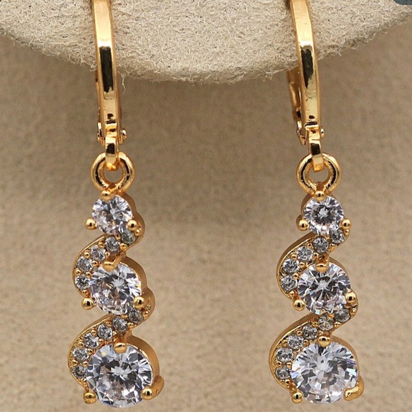 Jewelry - 18k Yellow Gold Filled Swirl White Topaz Gemstone Earrings